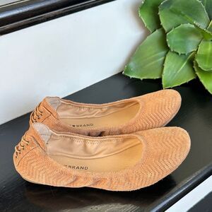 Lucky Brand Ballet Flats Tan Suede Look Comfort Flexible Sole Slip-On Shoes 7